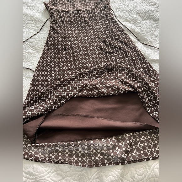 Elegant brown/white sleeveless dress by Connected apparel in size 8 - Picture 6 of 6